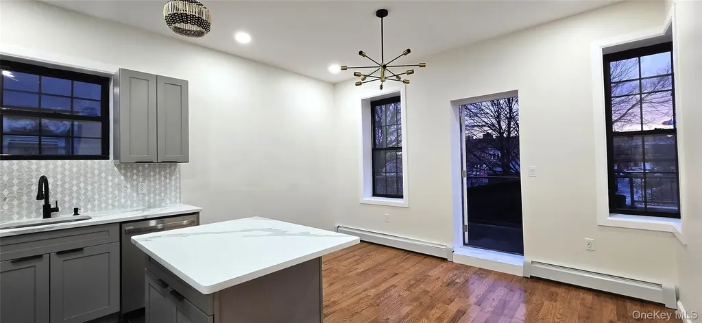 537 Miller Avenue Brooklyn NY 11207