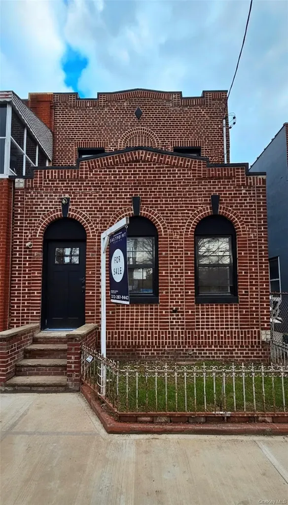 537 Miller Avenue Brooklyn NY 11207