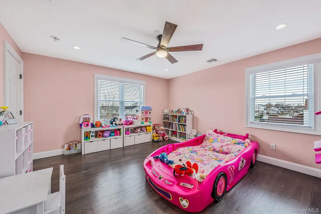 449 Nassau Avenue Freeport NY 11520