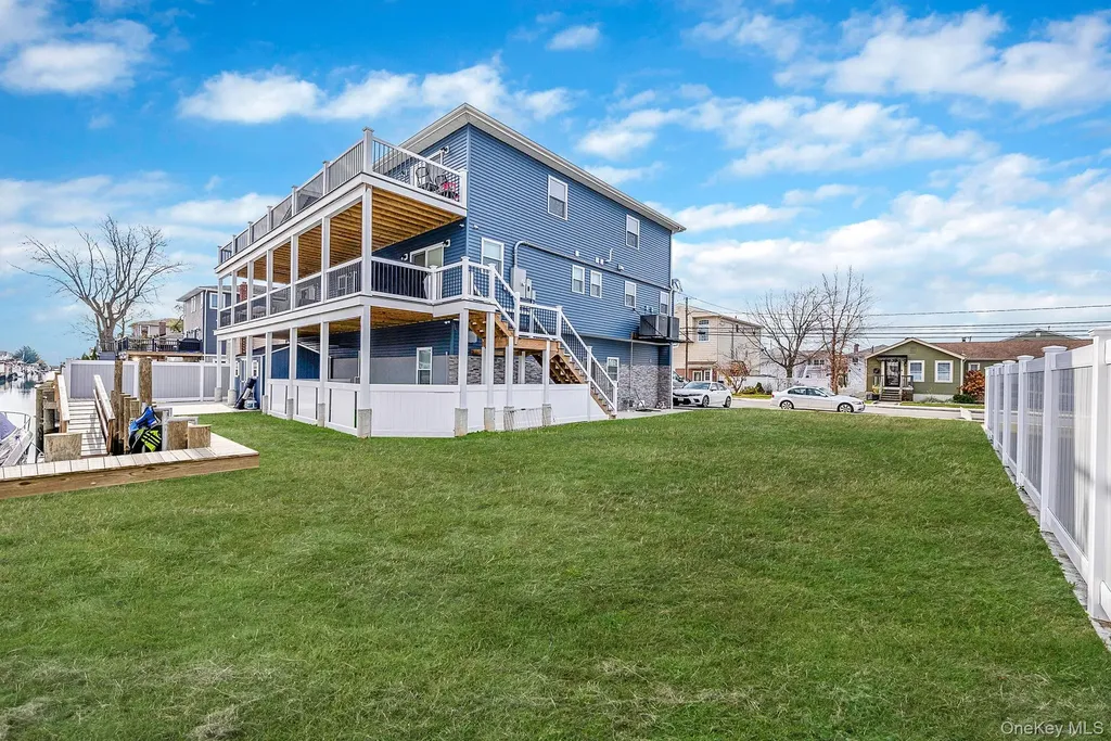 449 Nassau Avenue Freeport NY 11520