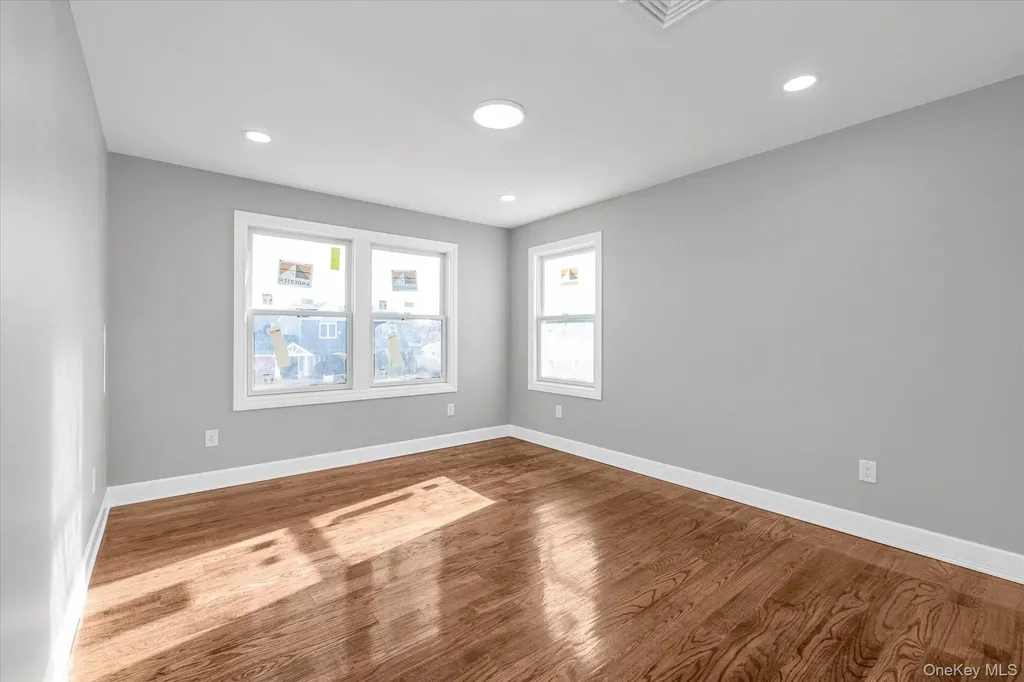 33 Prentice Road Levittown NY 11756