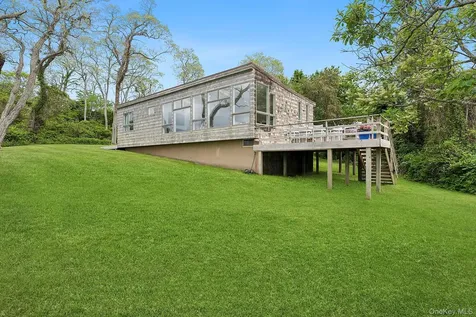 31059 County Road 48 Peconic NY 11958