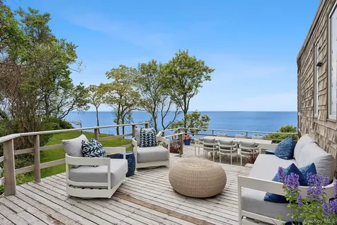 31059 County Road 48 Peconic NY 11958