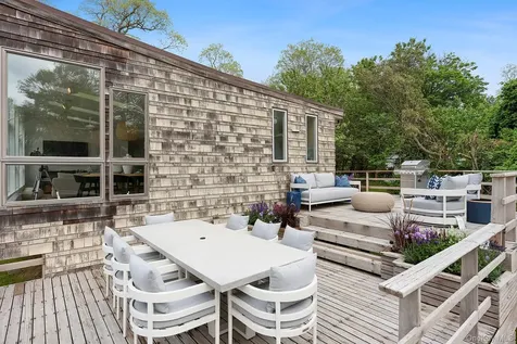 31059 County Road 48 Peconic NY 11958