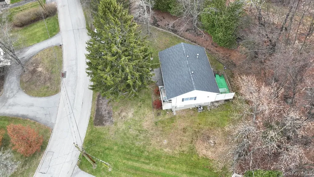 12 Strawberry Lane Monroe NY 10950
