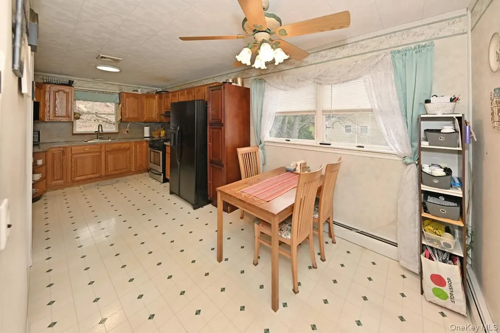 12 Strawberry Lane Monroe NY 10950