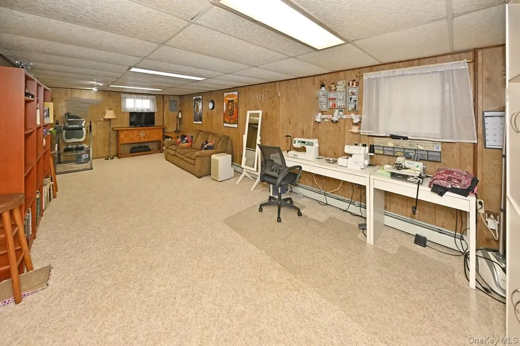 12 Strawberry Lane Monroe NY 10950