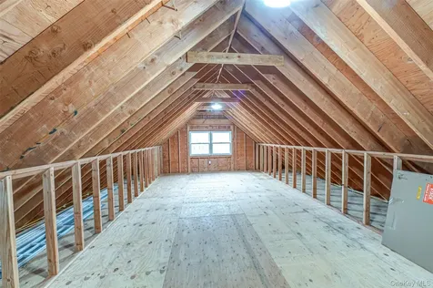 68 Vineyard Way Aquebogue NY 11931