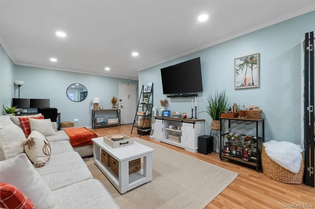 700 Shore Road Long Beach NY 11561