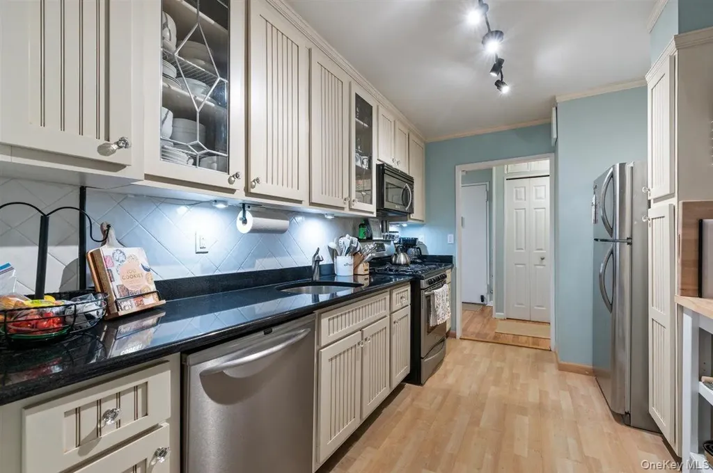 700 Shore Road Long Beach NY 11561