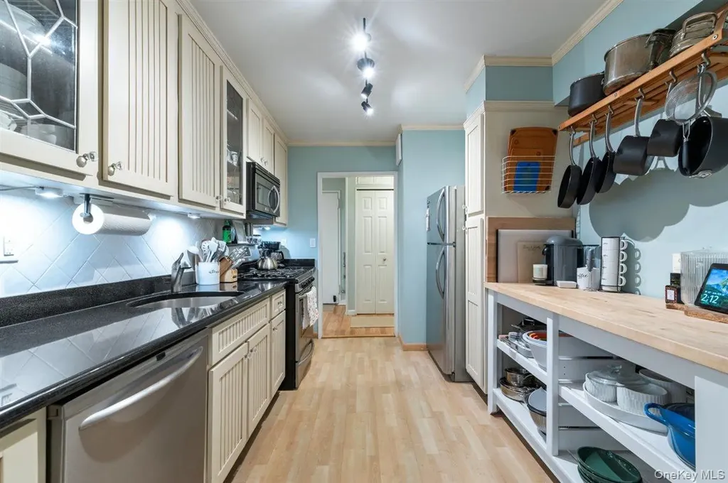 700 Shore Road Long Beach NY 11561