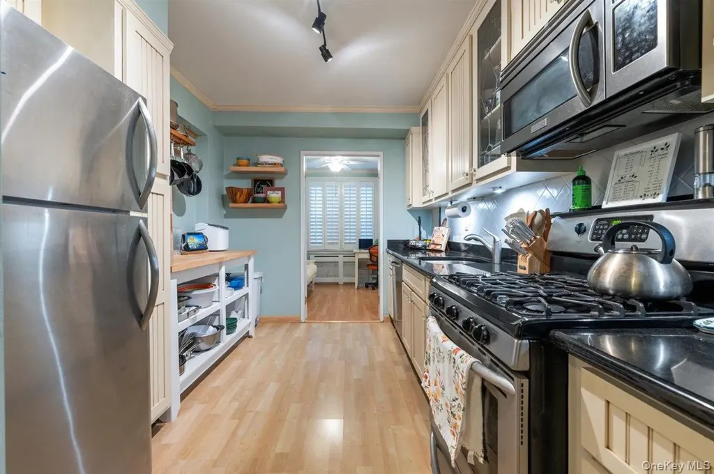 700 Shore Road Long Beach NY 11561