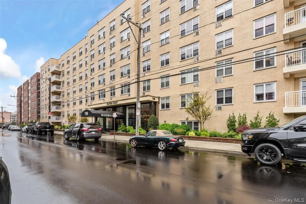 700 Shore Road Long Beach NY 11561