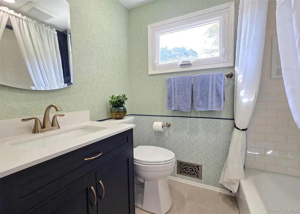 119 Noel Drive Centereach NY 11720