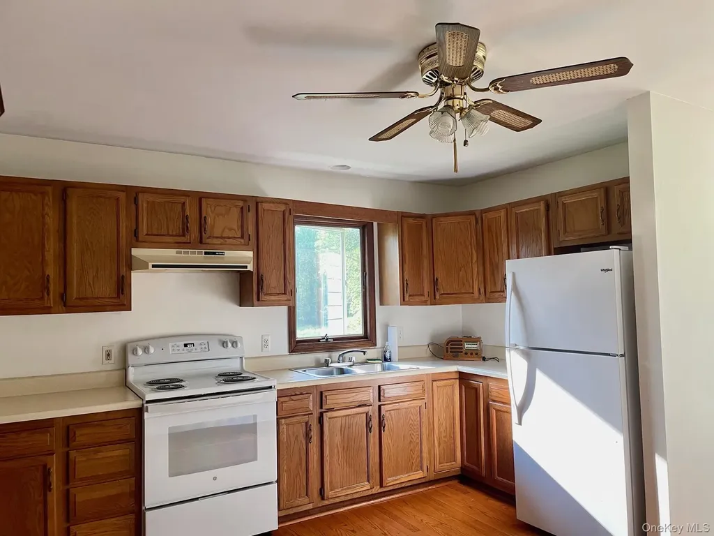 80 Mallory Lane Pine Bush NY 12566