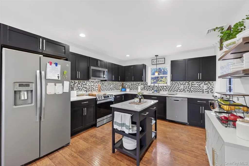 8 Ridge Road Wallkill NY 12589
