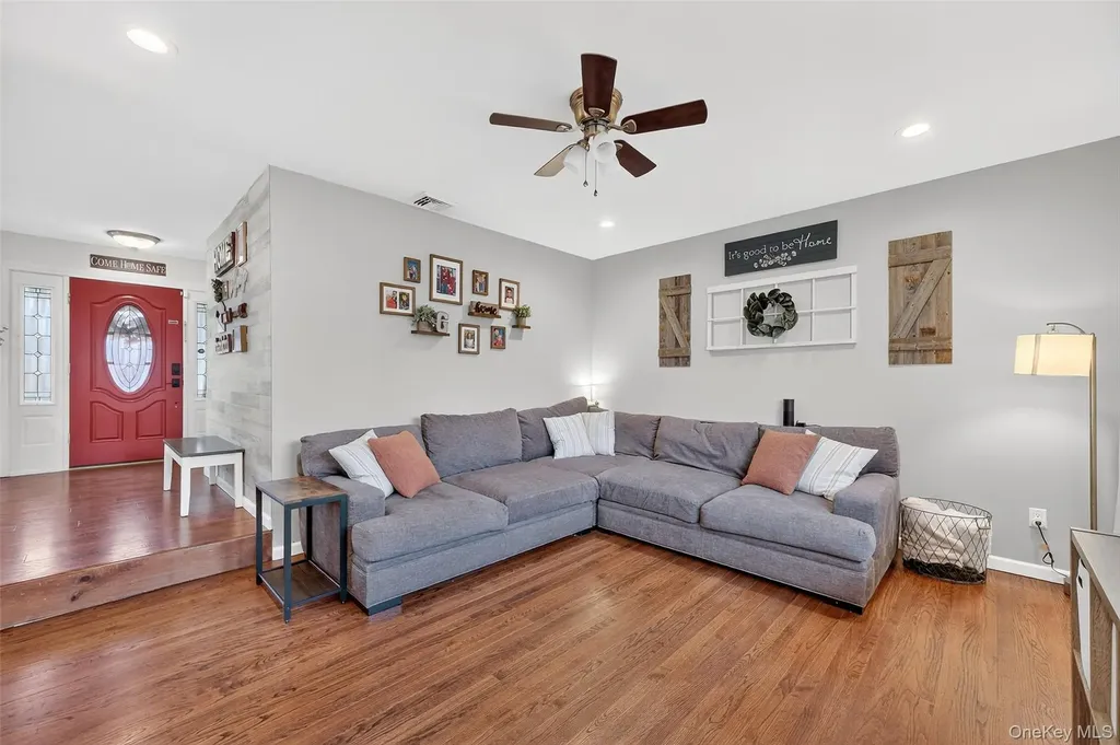 8 Ridge Road Wallkill NY 12589