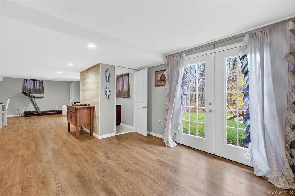 8 Ridge Road Wallkill NY 12589