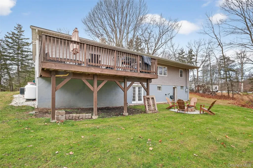 8 Ridge Road Wallkill NY 12589