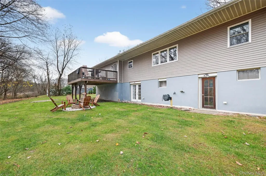 8 Ridge Road Wallkill NY 12589