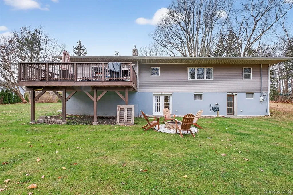 8 Ridge Road Wallkill NY 12589