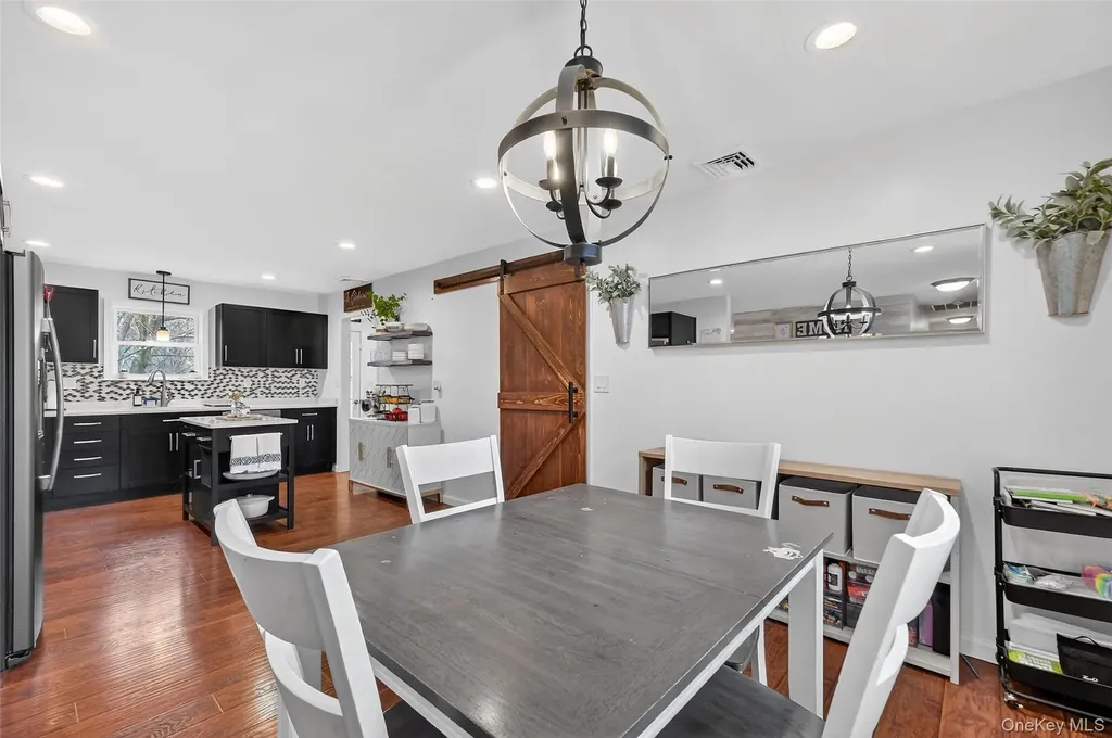 8 Ridge Road Wallkill NY 12589