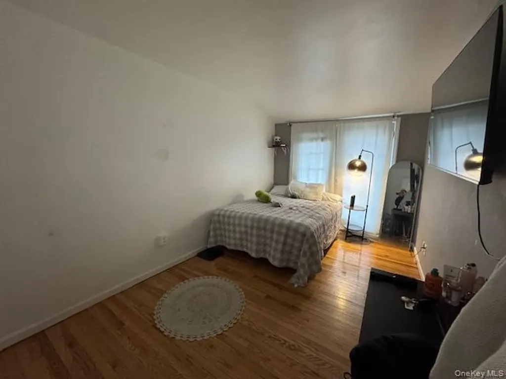 227 Hill Rise Calverton NY 11933