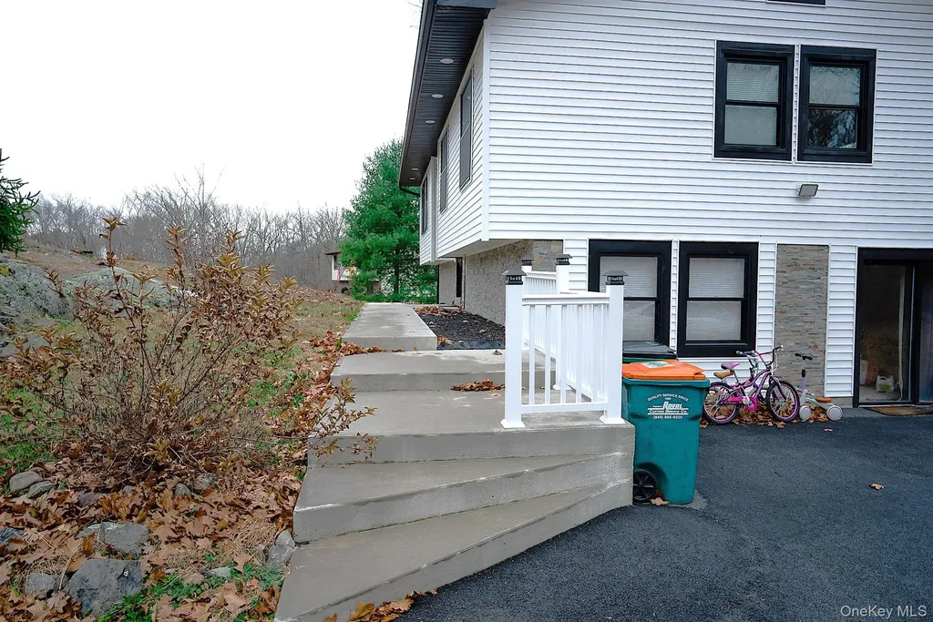 19 Rose Lane Wappingers Falls NY 12590