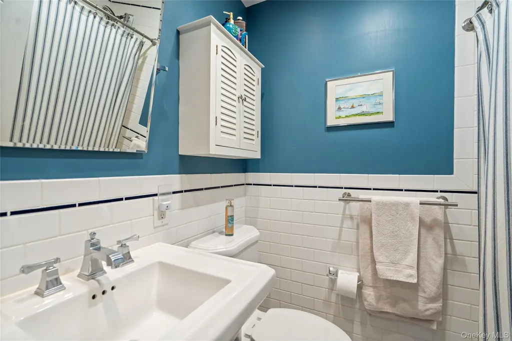 1617 Richard Avenue Merrick NY 11566