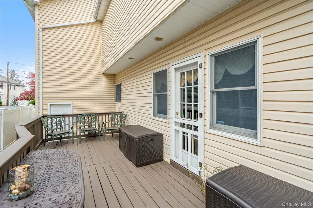 1617 Richard Avenue Merrick NY 11566