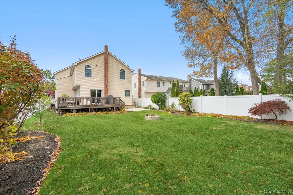 1617 Richard Avenue Merrick NY 11566