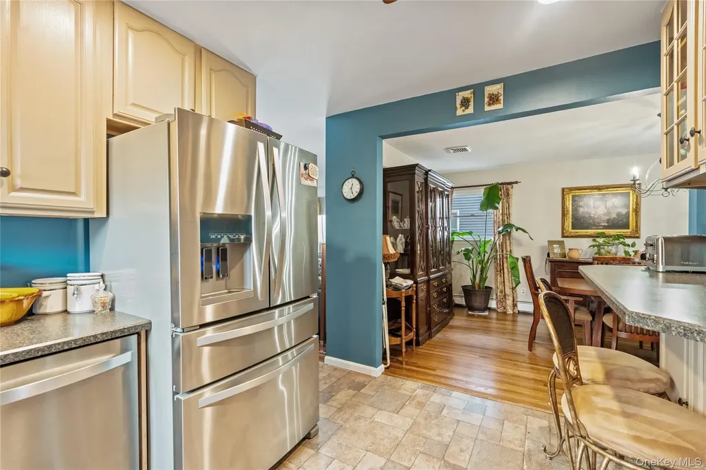 1617 Richard Avenue Merrick NY 11566