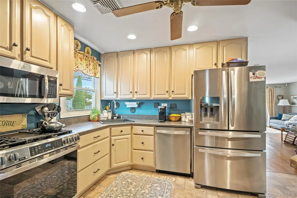 1617 Richard Avenue Merrick NY 11566