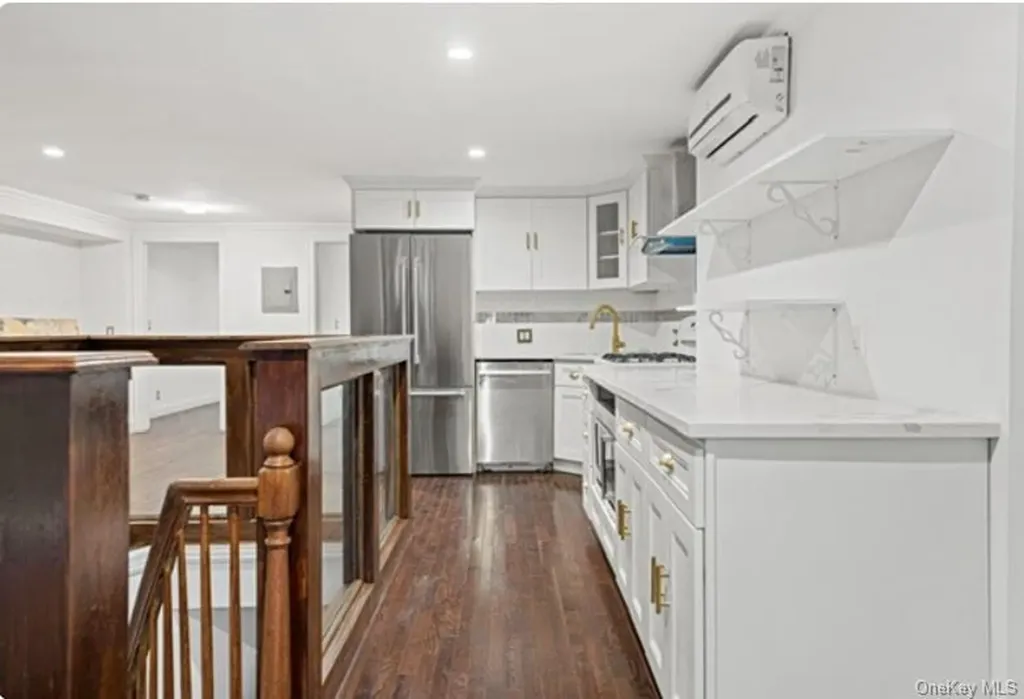 308 Clifton Place Brooklyn NY 11216