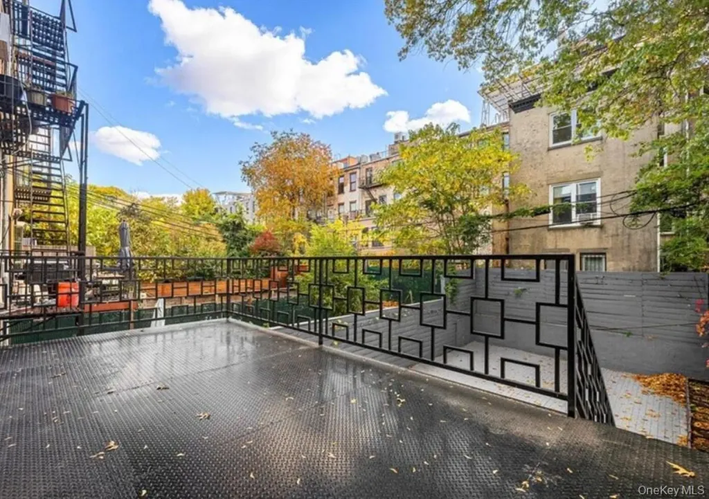 308 Clifton Place Brooklyn NY 11216