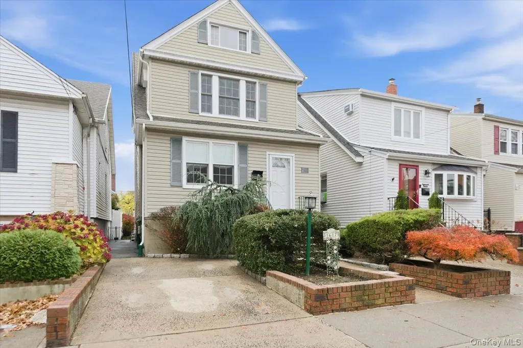 1617 Mahan Avenue Bronx NY 10461