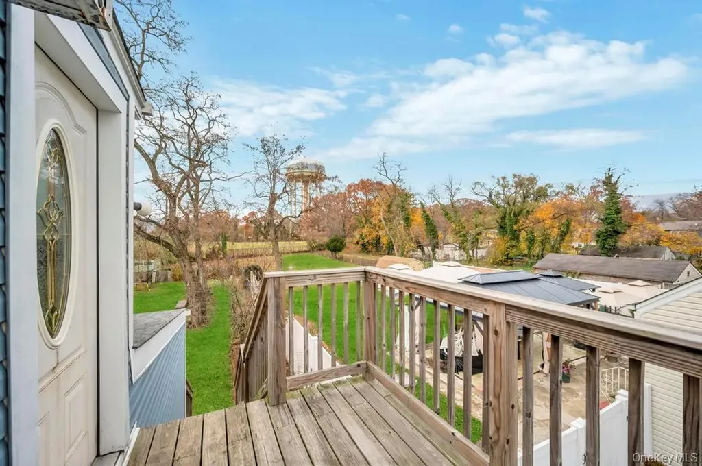626 Winthrop Drive Uniondale NY 11553