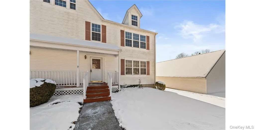 21 Kings Way Pawling NY 12564