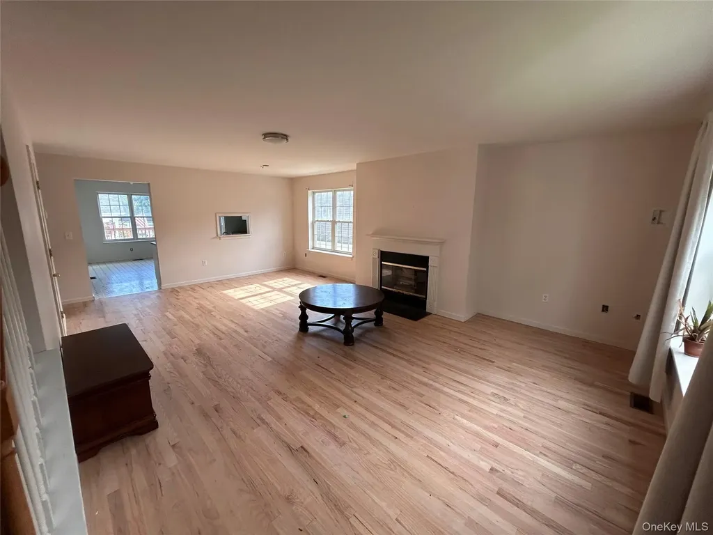 21 Kings Way Pawling NY 12564
