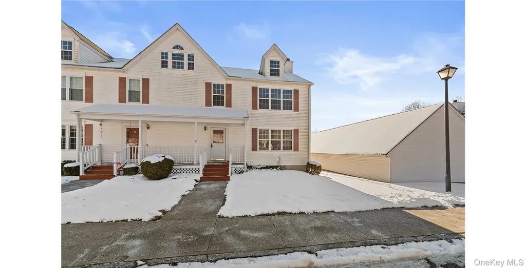 21 Kings Way Pawling NY 12564