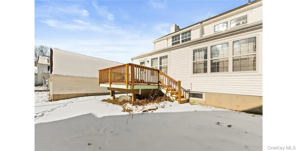 21 Kings Way Pawling NY 12564