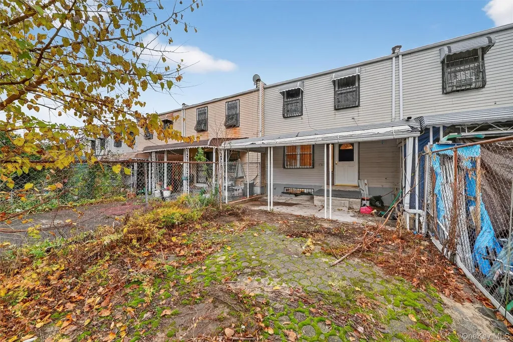 1042 Fox Street Bronx NY 10459
