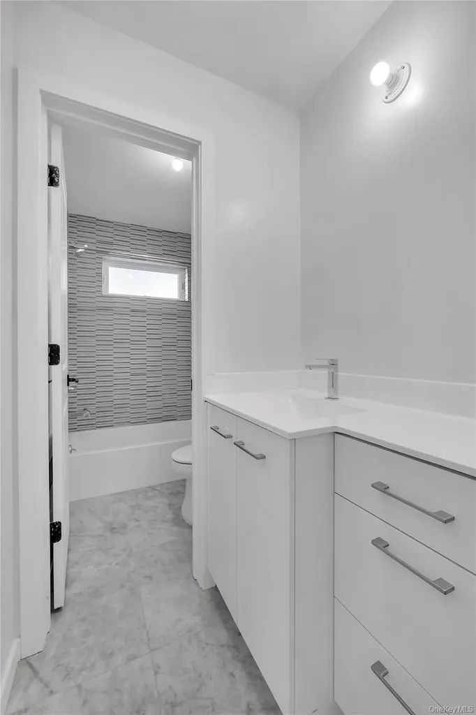 478 W Central Avenue Monsey NY 10977