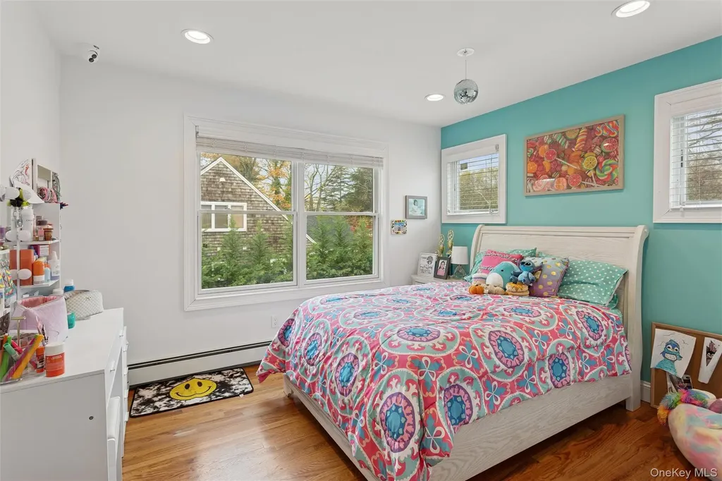 1560 Pebble Lane Hewlett NY 11557