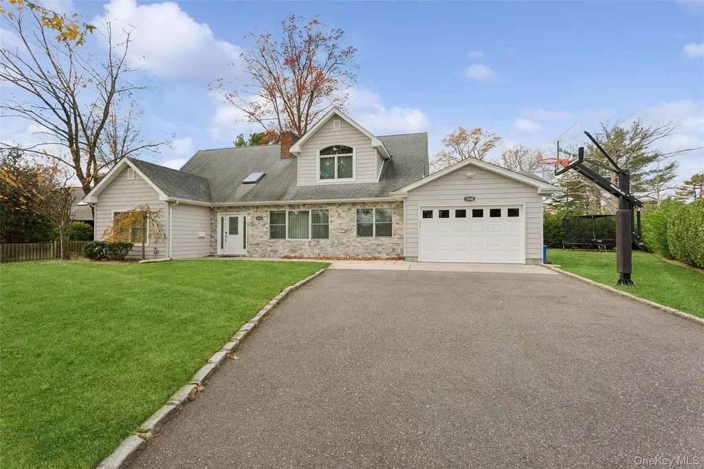 1560 Pebble Lane Hewlett NY 11557
