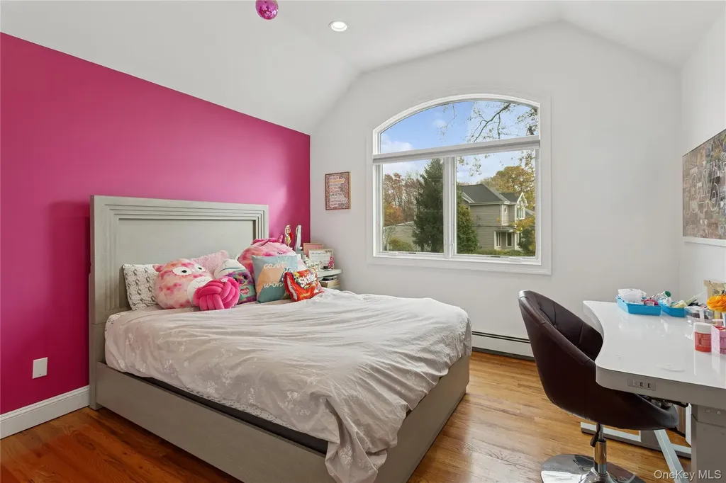 1560 Pebble Lane Hewlett NY 11557