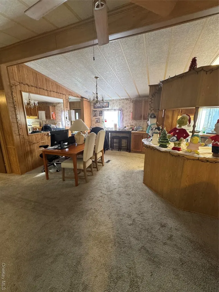 92 Willow Drive East Quogue NY 11942