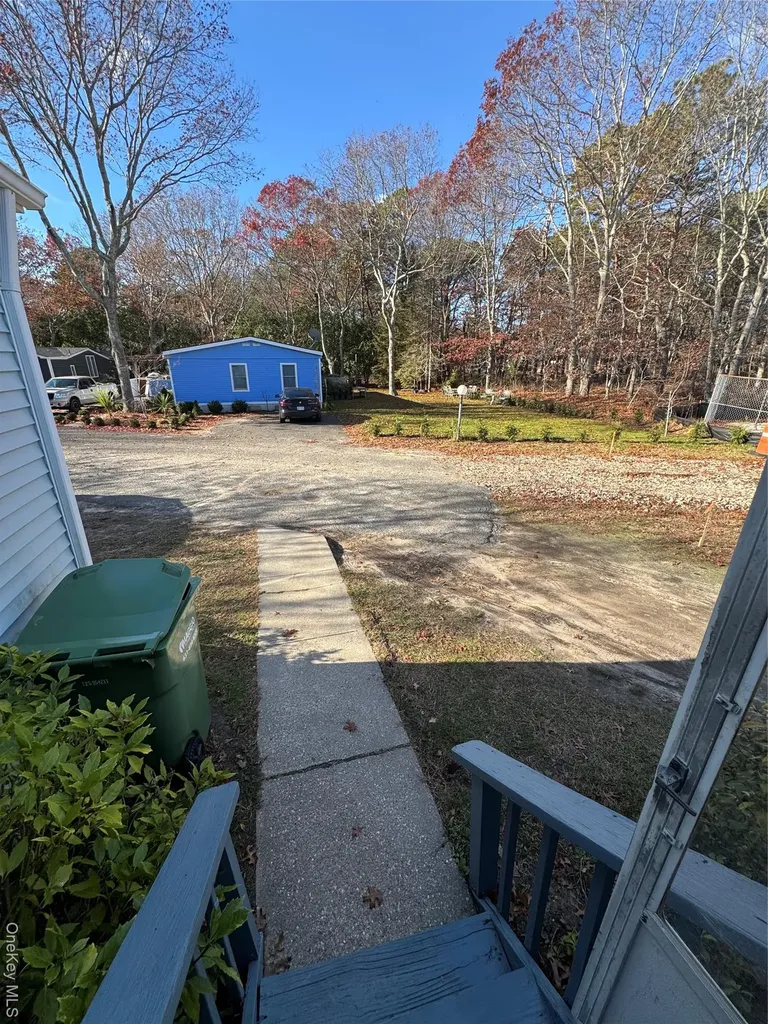 92 Willow Drive East Quogue NY 11942