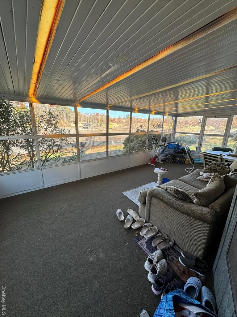 92 Willow Drive East Quogue NY 11942