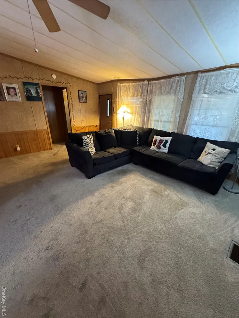 92 Willow Drive East Quogue NY 11942
